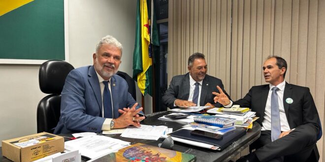 Petecão e Barbary garantem R$ 20 milhões para novo porto em Cruzeiro do Sul