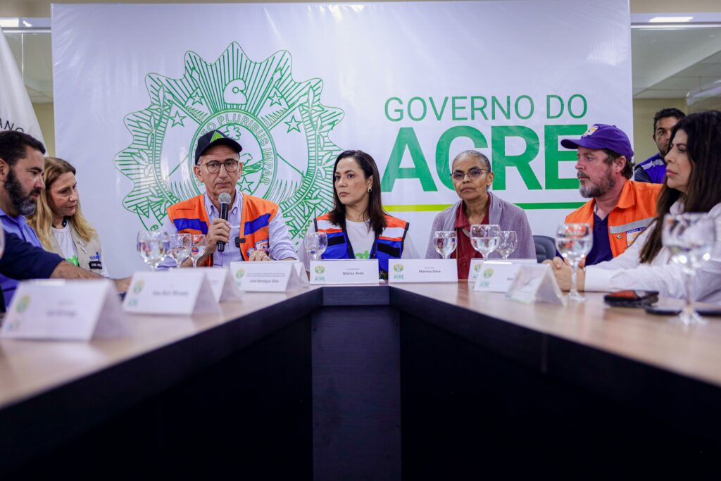 Ministros encerram agenda no Acre com reunião de alinhamento com prefeitos