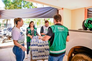 Agência de Negócios do Estado realiza doação à campanha Juntos Pelo Acre