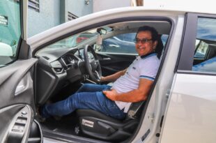  Presidente da Aleac doa veículo para Sindicato dos Pescadores de Cruzeiro do Sul; carro vai beneficiar 1,2 mil famílias