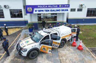 Detran entrega viatura e equipamentos para o Pelotão de Trânsito da PM em Cruzeiro do Sul