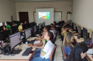 Governo do Acre inova com modalidade de curso a distância transmitido ao vivo pelo YouTube
