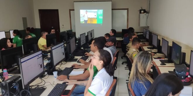 Governo do Acre inova com modalidade de curso a distância transmitido ao vivo pelo YouTube