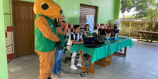 Procon realiza palestras sobre educação para o consumo em escolas de Tarauacá