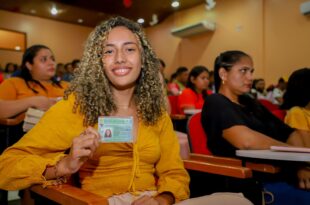 governo do Estado celebra entrega de carteiras de habilitação pelo CNH Social