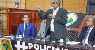 “Contem comigo, com meu mandato, para estar aqui vigilante e apoiando sempre a luta de vocês”, diz Edvaldo a policiais civis