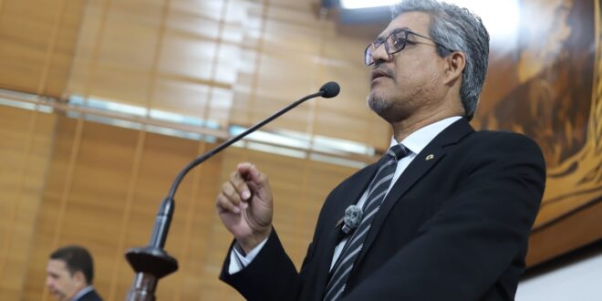 Com nova reforma administrativa e LDO prestes a entrar na Aleac, Edvaldo conclama servidores a ficarem mobilizados durante o mês de maio