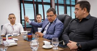 Presidente Gonzaga recebe visita do embaixador da IMBRICS+ Peru para estreitar relações comerciais entre os dois países