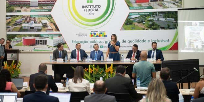 Ifac recebe reitores e reitoras da Rede Federal para reunião do Conif