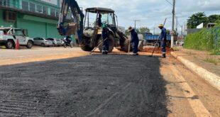 Deracre realiza tapa-buraco no trecho entre o Parque Capitão Ciríaco e o bairro Seis de Agosto
