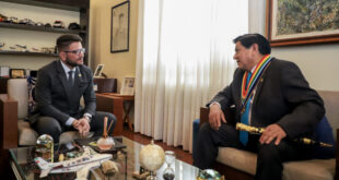 Governador recebe prefeito de Cusco para fortalecer parcerias de turismo e comércio