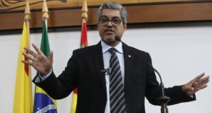 Edvaldo Magalhães denuncia descaso no serviço de emissão de carteiras de identidade em Tarauacá e defende mutirão
