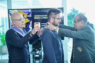 Governador do Acre é homenageado no Rio de Janeiro pela Confederação Nacional do Comércio