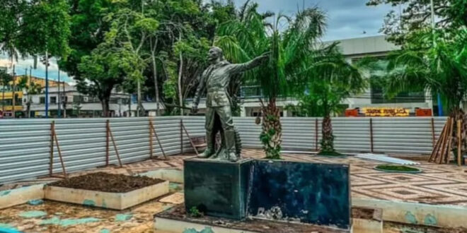 MPAC ajuíza ação para suspender obras na Praça da Revolução