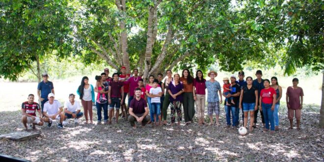 Comunidades do Parque Estadual Chandless recebem intervenção cultural de grupo de artes