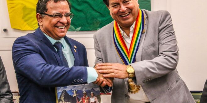 Gonzaga recebe prefeito de Cusco e firmam parceria de intercâmbio comercial entre Acre e Peru