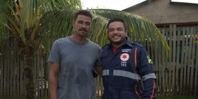 Homem que teve infarto se emociona ao reencontrar a equipe do Samu que o salvou