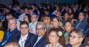 Pedro Longo, Edvaldo Magalhães e Eduardo Ribeiro participam do 15º Congresso Brasileiro do Cooperativismo