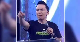 Pastor que  gravou vídeo simulando cheirar cocaína sobre uma Bíblia, volta a causar polêmica. Leia Aqui