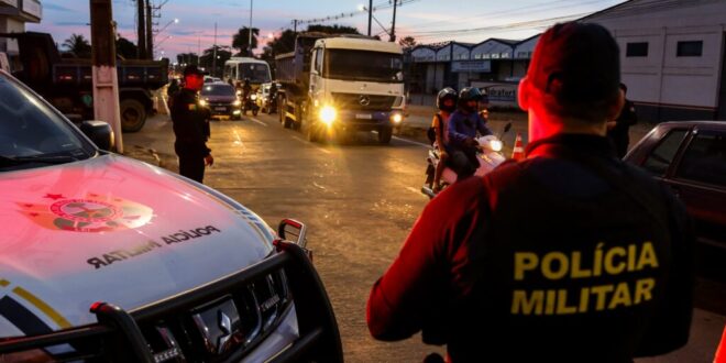Polícia Militar orienta cidadãos sobre o procedimento em abordagem policial