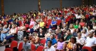 Mais de 900 professores mediadores recebem certificação profissional