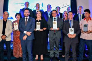 FIEAC homenageia empresários e personalidades com Honraria do Mérito Industrial