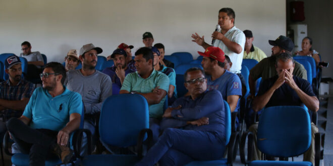 Audiência pública é realizada em Capixaba para debater estratégias de combate ao roubo de veículos