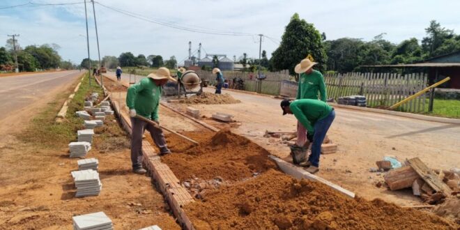 Deracre avança com obras da nova entrada de Plácido de Castro