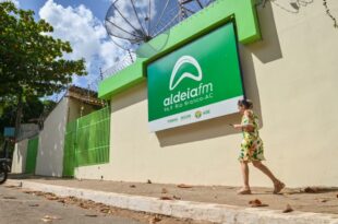 Rádio Aldeia FM completa 21 anos de história