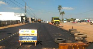 Deracre auxilia Prefeitura do Bujari em operação tapa-buraco