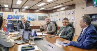 Gonzaga e Alan Rick recebem do diretor-geral do DNIT  garantia que BR-364 será reconstruída