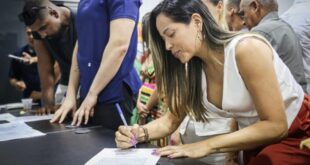 Doze novos profissionais do concurso da Saúde são empossados no Juruá