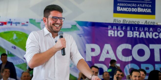 Gladson participa do lançamento de pacote de obras da prefeitura