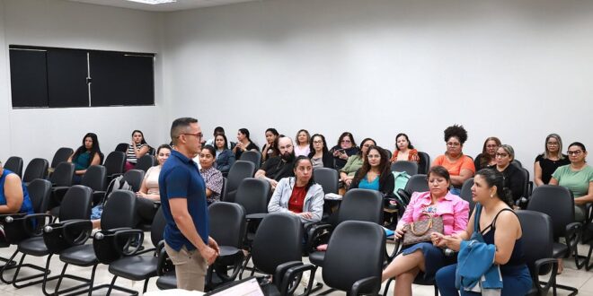 Professores do Atendimento Educacional Especializado recebem formação continuada