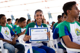 Estudantes da Cidade do Povo concluem participação em projetos Guardiões da Paz e Semeando o Futuro