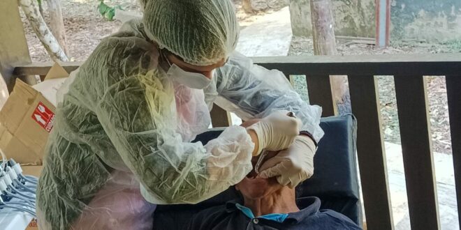 Moradores do Antimary recebem Programa Saúde na Floresta