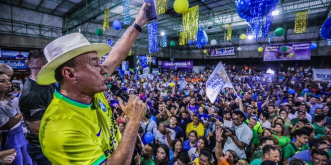 Cerca de 12,5 mil pessoas marcam convenção de Bocalom e Alysson