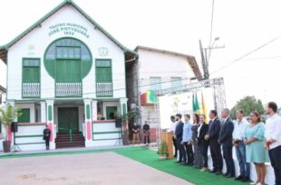 Teatro José Potyguara é reinaugurado em Tarauacá