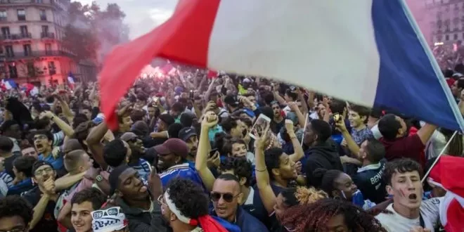 Vitória da esquerda na França expressa o colapso do neoliberalismo