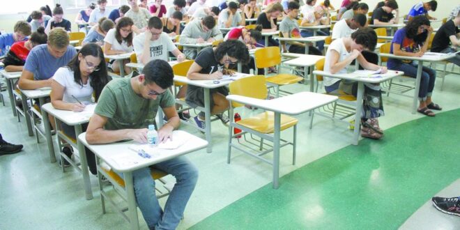 Concorrência média no "Enem dos Concursos" é de 318 candidatos por vaga