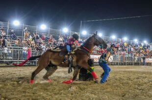Prova dos Três Tambores movimenta primeira noite de Expoacre Juruá