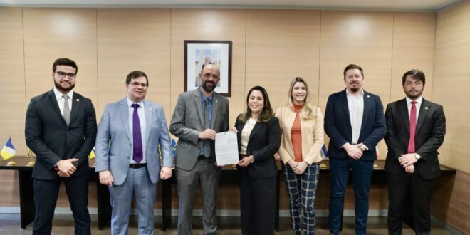 Governo do Acre assina protocolo de intenções com MIDR para ações conjuntas de desenvolvimento sustentável