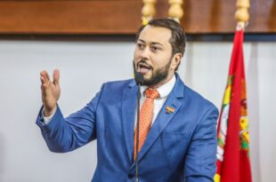 Com educação em greve, Jarude diz que governo prioriza contratações de jatinhos e jantares ao invés de valorizar categoria