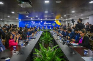 Gladson participa de reunião de governadores em Rondônia