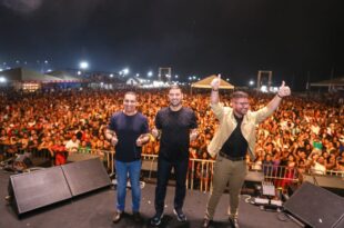Gladson Cameli prestigia abertura do Festival da Farinha em Cruzeiro do Sul