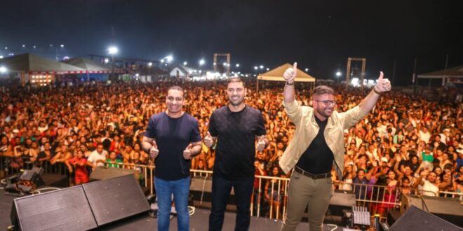 Gladson Cameli prestigia abertura do Festival da Farinha em Cruzeiro do Sul