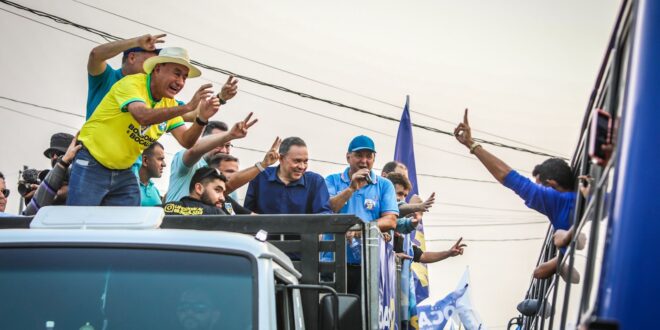 No primeiro dia de campanha, Bocalom é recebido por multidão na Baixada da Sobral