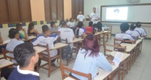 Educação do Acre oferece cursos livres para alunos da EJA