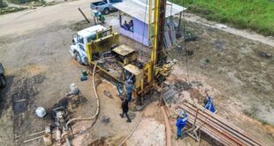 Governo conclui construção de novo poço artesiano em Mâncio Lima