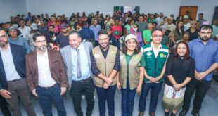 5o títulos definitivos para famílias rurais de Rio Branco são entregues durante a Expoacre